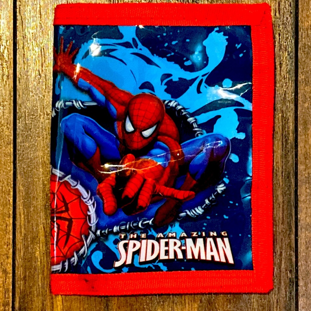 Vintage The Amazing Spider-Man Wallet Marvel Comics 2008